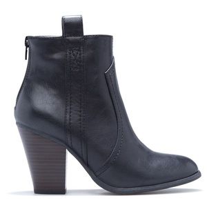 Black booties size 7.5